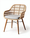 Chaise en rotin naturel avec coussin gris et pieds en bois 70 x 70 x 80cm